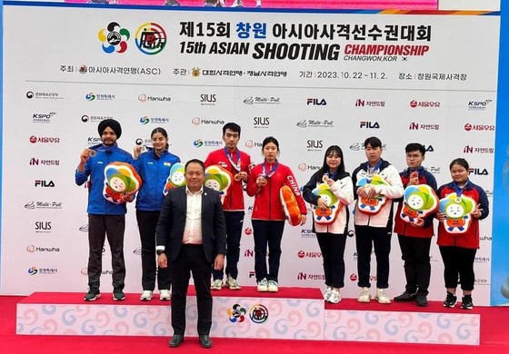 Bắn súng Việt Nam giành tấm HCĐ thứ 3 ở giải vô địch châu Á - Ảnh 2.