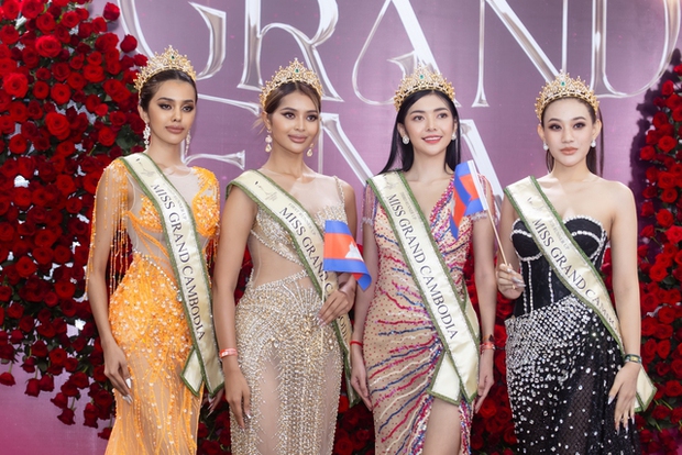Thảm đỏ Chung kết Miss Grand International: Thùy Tiên chiếm spotlight, mỹ nhân Việt đọ sắc cùng dàn hậu quốc tế - Ảnh 14.