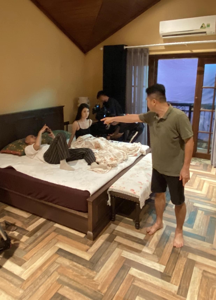 Phim Biệt dược đen: Lộ cảnh Cường bị bắt khi đang tình tứ bên người yêu - Ảnh 2.