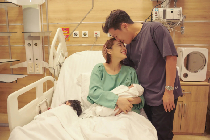 Khi nghệ sĩ bị trách oan: Trường Giang hứng gạch vì không cùng vợ vượt cạn, trường hợp Lê Dương Bảo Lâm càng xót xa - Ảnh 2.