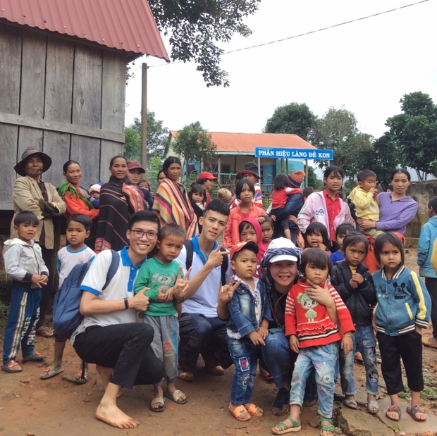 Nam sinh viên thực hiện 27 dự án thiện nguyện với tổng kinh phí lên đến 10 tỷ đồng: “Mình làm vì trải nghiệm, không làm cho đẹp CV” - Ảnh 3.