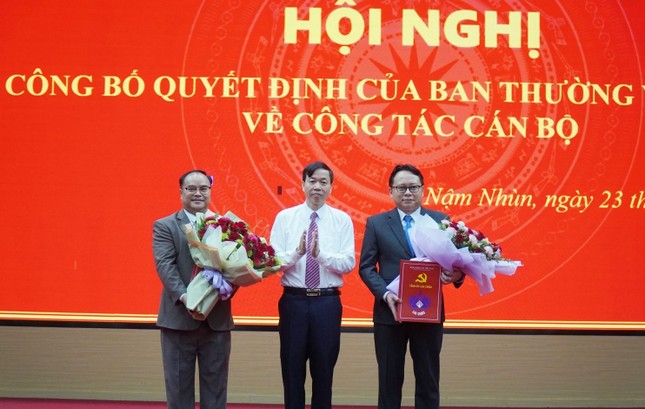 Điều động, bổ nhiệm cán bộ 9 tỉnh, thành - Ảnh 9.