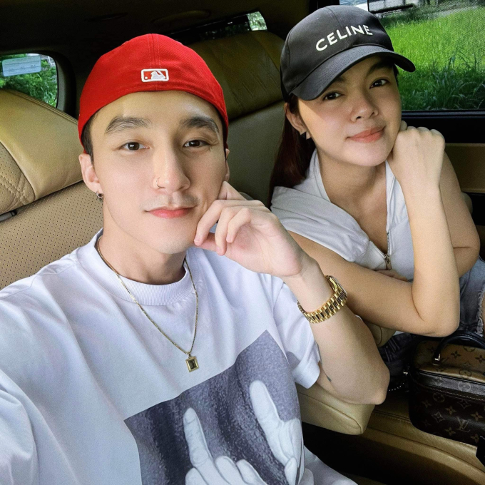 Giữa tin đồn sắp cưới, Sơn Tùng lộ diện tươi rói bên hội bạn 1 thập kỷ và còn có động thái đặc biệt - Ảnh 4.