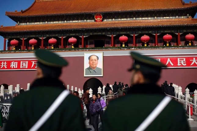 Trung Quốc thưởng ‘khủng’ cho người báo tin tham nhũng, gián điệp, khủng bố - Ảnh 4.
