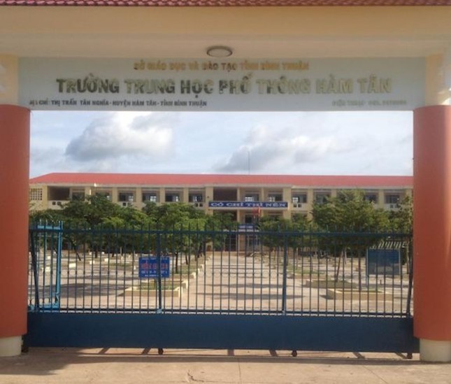 Công an thông tin vụ thầy hiệu phó bị đánh nhập viện ở Bình Thuận - Ảnh 2.
