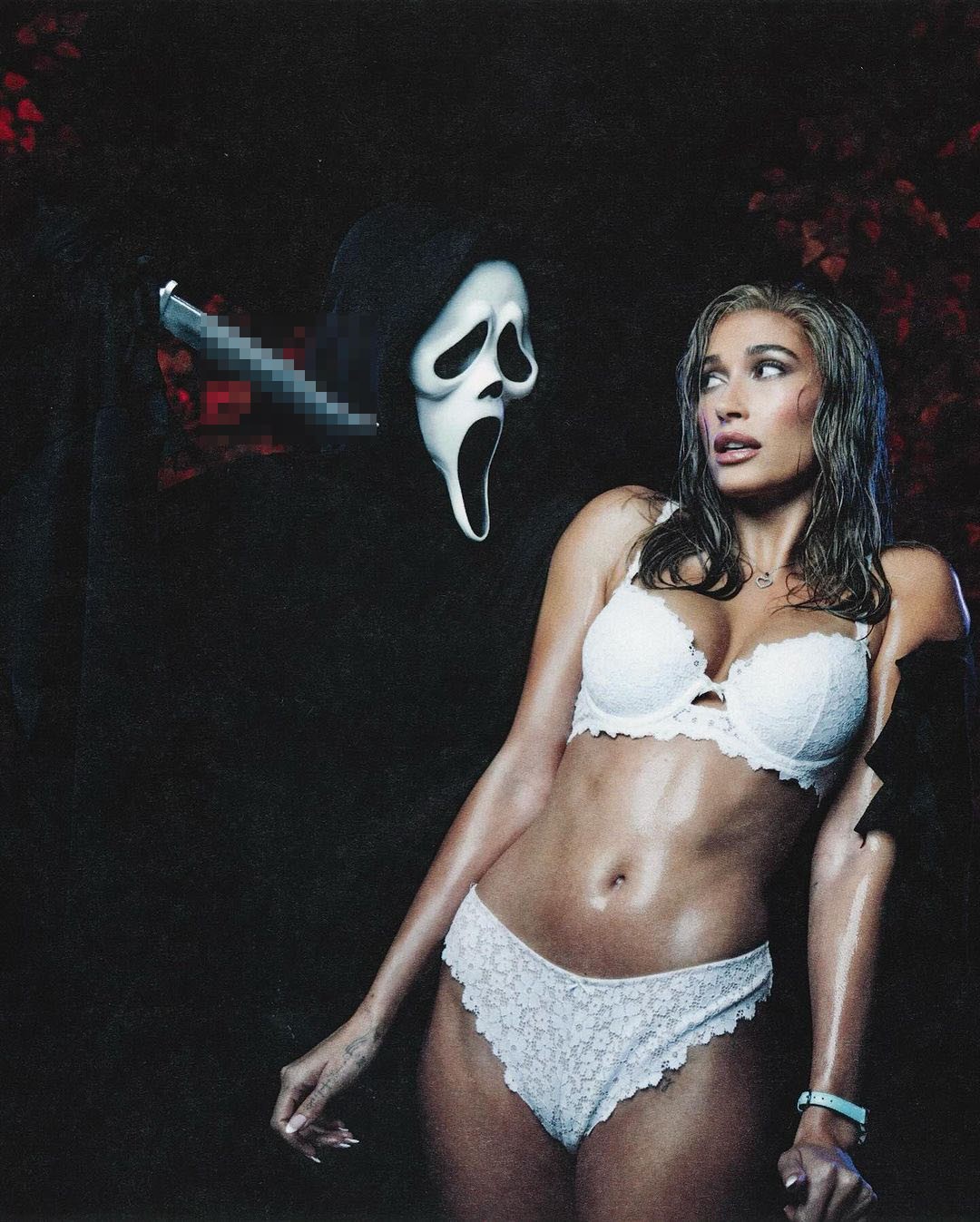 Ảnh nội y của vợ Justin Bieber trong dịp Halloween gây bão mạng - Ảnh 6.