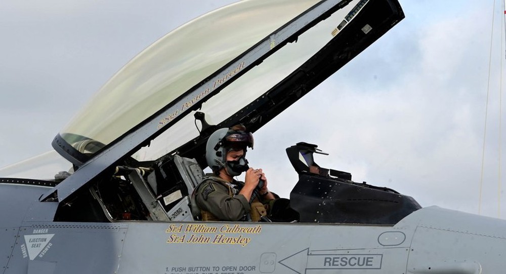 Tiết lộ của phi công Ukraine đang lái tiêm kích F-16 - Ảnh 1.