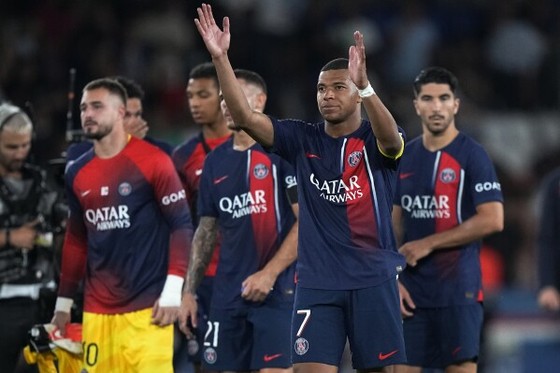 PSG chịu kỷ luật, 4 ngôi sao bị treo giò - Ảnh 1.