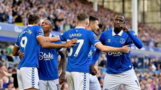 Chelsea đánh bại Burnley 4-1 để tận hưởng chiến thắng liên tiếp - Ảnh 2.