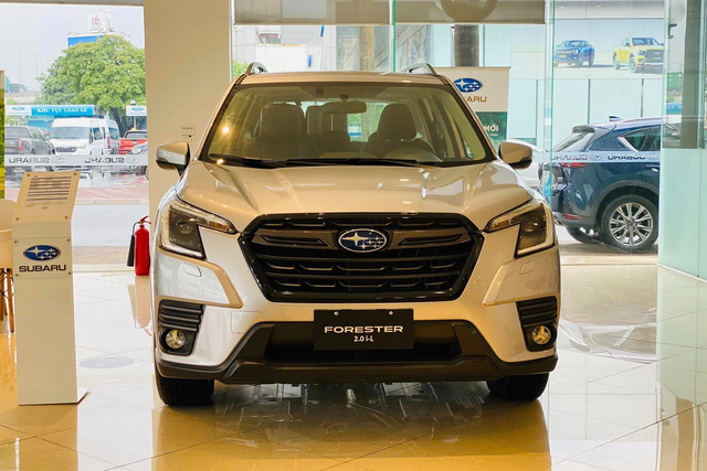 Subaru Forester giảm giá còn 749 triệu: Rẻ nhất phân khúc như CX-5, thêm áp lực cho CR-V 2024 sắp ra mắt - Ảnh 1.