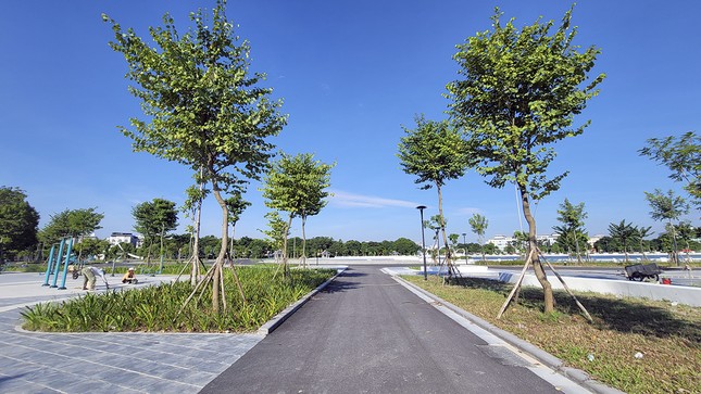 Mãn nhãn với công viên gần 100 tỷ sắp hoàn thiện chào mừng 20 năm thành lập quận Long Biên - Ảnh 14.