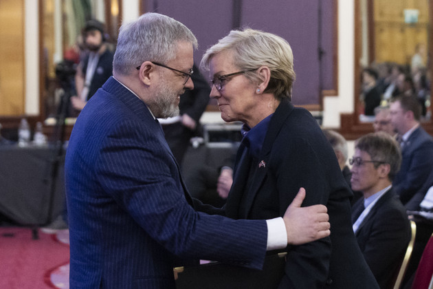 Ukraine phát cảnh báo đánh gục xương sống kinh tế Nga, trấn an thế giới đừng lo lắng - Ảnh 1. Ukraine phát cảnh báo đánh gục xương sống kinh tế Nga, trấn an thế giới đừng lo lắng - Ảnh 1.