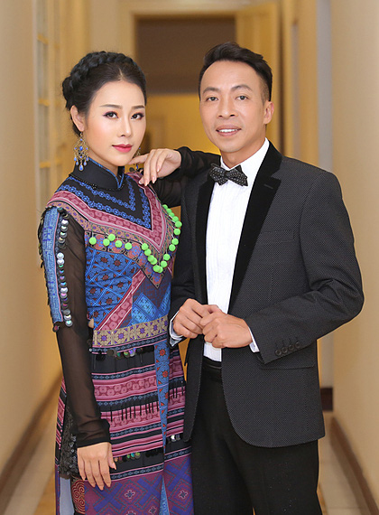 Nam ca sĩ Việt nổi tiếng bất ngờ tuyên bố đã ly hôn vợ kém 18 tuổi, xinh đẹp - Ảnh 1.