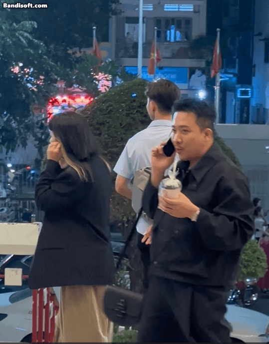 Bắt gặp Trấn Thành đi xem show Đỗ Bảo, diện mạo thế nào sau nghi vấn PTTM tại Hàn Quốc? - Ảnh 2. Bắt gặp Trấn Thành đi xem show Đỗ Bảo, diện mạo thế nào sau nghi vấn PTTM tại Hàn Quốc? - Ảnh 2.