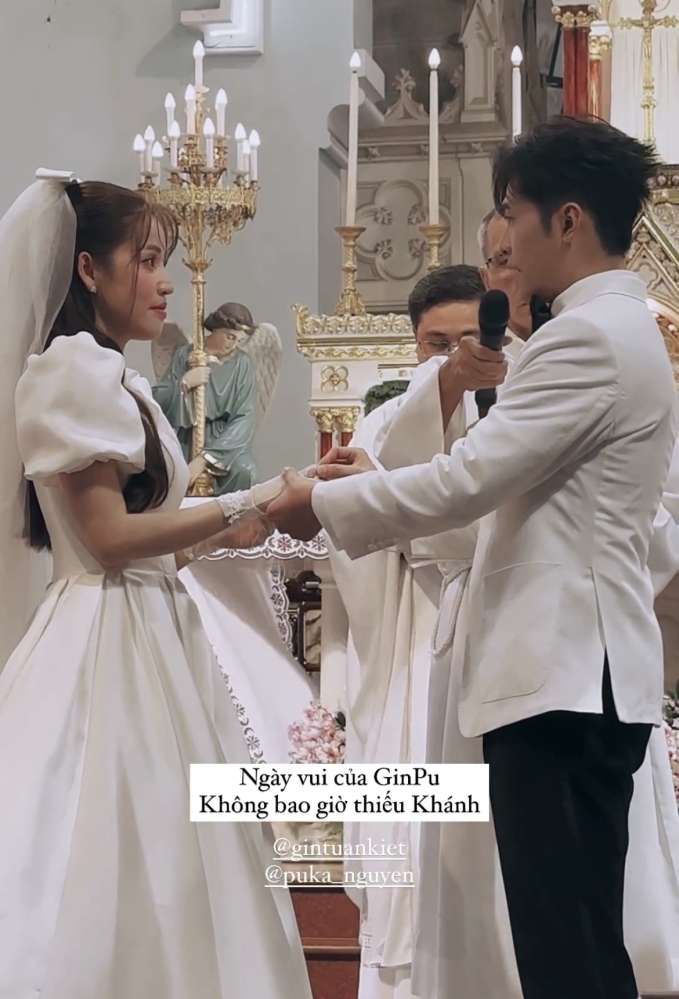 Puka và Gin Tuấn Kiệt tổ chức đám cưới ở nhà thờ vào sáng nay: Cô dâu suýt rơi nhẫn, hé lộ sao nữ Vbiz bắt được hoa - Ảnh 6.