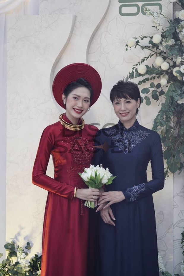 Doãn Hải My bật khóc nức nở khi nhận của hồi môn trong ngày về nhà chồng - Ảnh 7. Doãn Hải My bật khóc nức nở khi nhận của hồi môn trong ngày về nhà chồng - Ảnh 7.