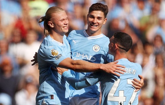 Tâm sự của cầu thủ “may mắn nhất” thế giới bóng đá - Ảnh 1.