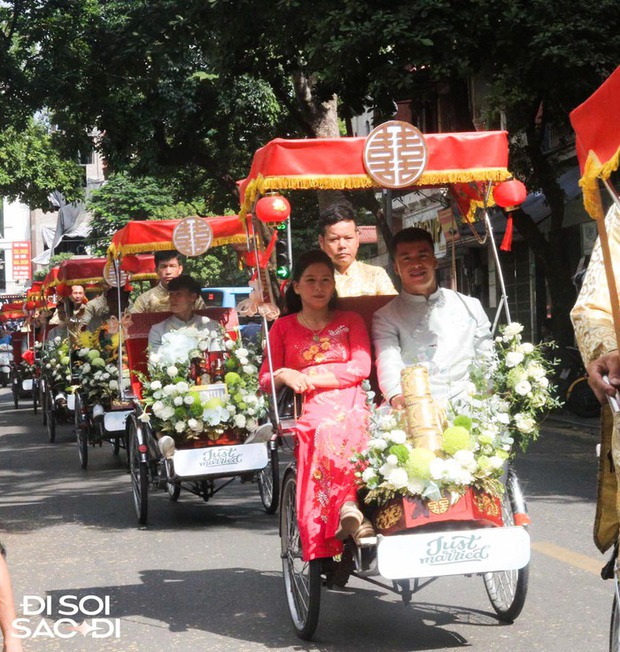  Hot: Nhà Đoàn Văn Hậu ngồi xích lô đưa lễ vật vào nhà Doãn Hải My ăn hỏi - Ảnh 6.