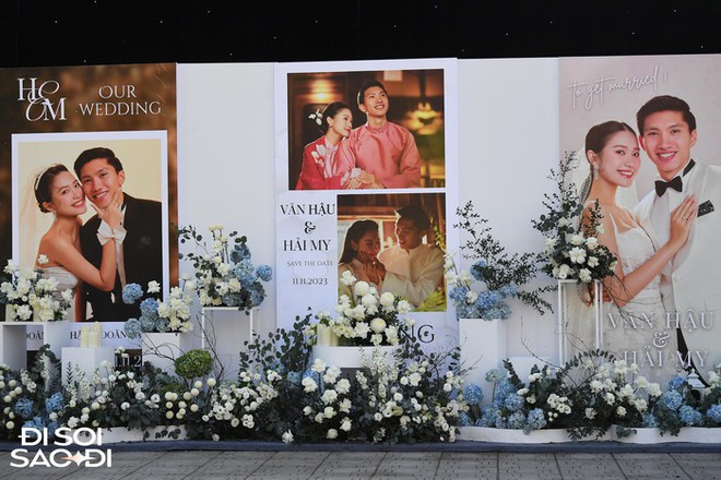 Chú rể Đoàn Văn Hậu được bố dặn dò kỹ lưỡng trước khi đi đón dâu, rạp cưới ngập tràn hoa tươi - Ảnh 6.