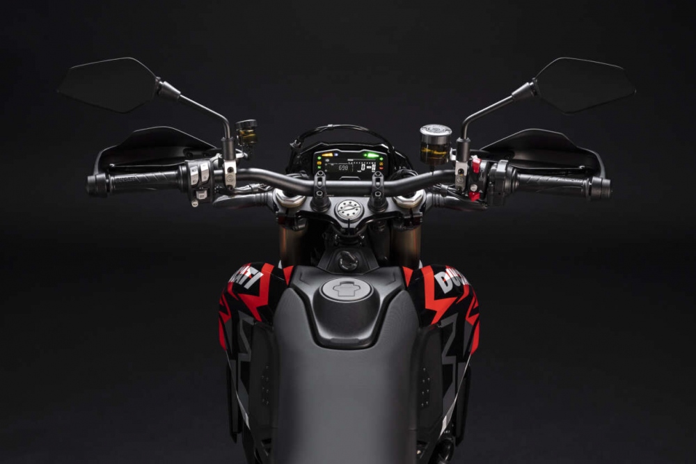 Chiêm ngưỡng Ducati Hypermotard 698 Mono - Ảnh 2.