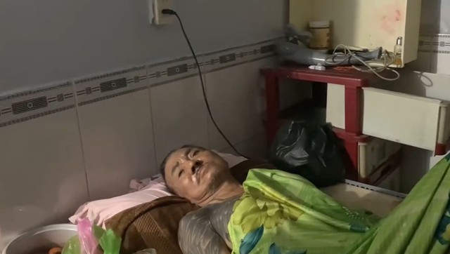 Diễn viên Biệt động Sài Gòn bị ung thư, nơi ở chỉ kê đủ chiếc giường: Tôi có ham sống nữa đâu - Ảnh 1.