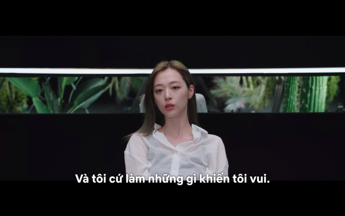 Sulli trong phim tài liệu cuối: Giãi bày chuyện bị ném đá vì không mặc nội y, chán ghét bản thân xinh đẹp - Ảnh 2.