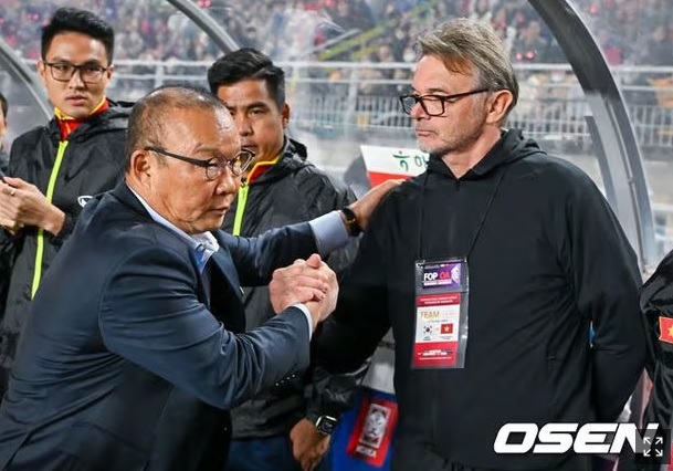 Báo Hàn Quốc chỉ ra điều đáng lo cho HLV Troussier ngay trước thềm vòng loại World Cup - Ảnh 2.