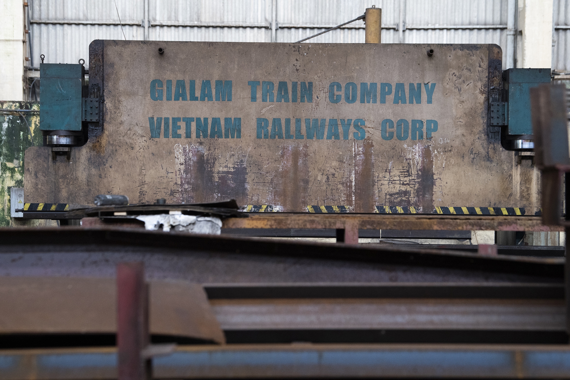 Hình ảnh khó tin ở nhà máy xe lửa lớn nhất Việt Nam: Tương lai bất định của 20 ha đất vàng giữa Thủ đô - Ảnh 5.
