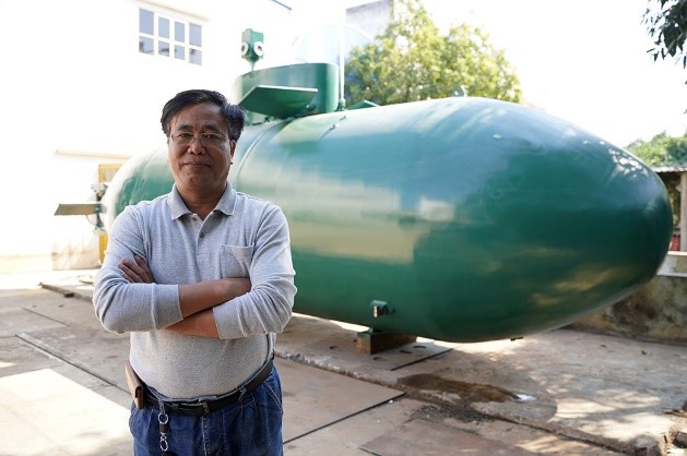 Người kỹ sư dành 10 năm chế tạo tàu ngầm made in Việt Nam: Tôi không xấu hổ khi xin tiền làm tàu ngầm - Ảnh 1.