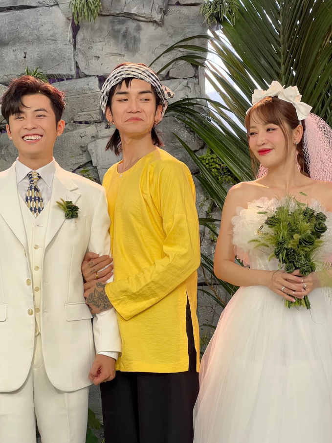 Sao Vbiz quậy bung nóc ở đám cưới Đồng Tháp của Puka: Hoà Minzy đứng bàn DJ, BB Trần -  Hải Triều đã lên đồ bà ba! - Ảnh 4.
