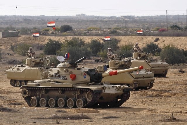 Hàng chục xe tăng áp sát Gaza: Cảnh báo đỏ cho Israel, quân đội số 1 lục địa đen sẵn sàng hành động - Ảnh 1.