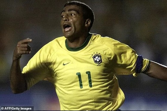 Huyền thoại Brazil Romario không ủng hộ Carlo Ancelotti tiếp quản Selecao năm 2024 - Ảnh 2.