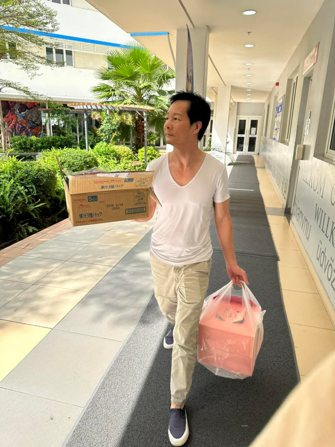 Đại gia Đức An lộ diện giản dị, cùng Phan Như Thảo làm điều đặc biệt trong ngày kết thúc vụ tranh chấp tài sản - Ảnh 2.