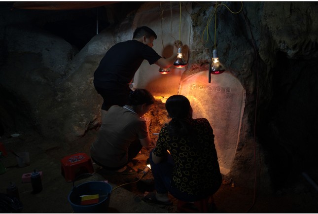 Công bố phát hiện 11 hang động huyền bí và di cốt người có niên đại 1 vạn năm tại Tam Chúc - Ảnh 5.