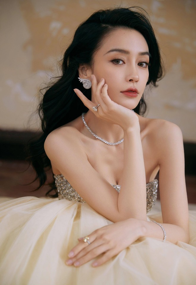  Angelababy còn lại gì khi bị cấm sóng ở tuổi 34  - Ảnh 5.