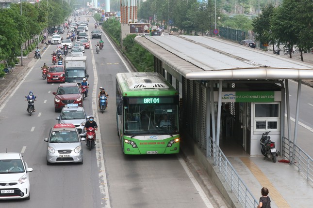 Có khai tử tuyến buýt BRT ở Hà Nội? - Ảnh 2.