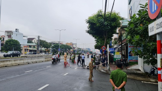 NÓNG: Cướp ngân hàng tại Đà Nẵng, 1 bảo vệ tử vong - Ảnh 4.