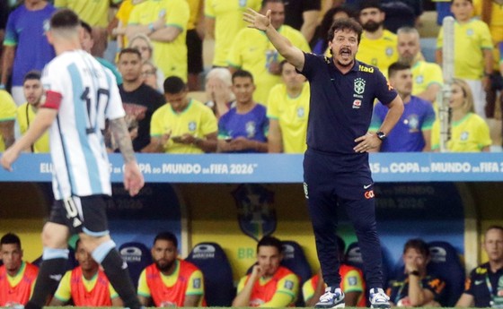 Tuyển Brazil kết thúc một năm tồi tệ, nóng lòng chờ tin từ Carlo Ancelotti - Ảnh 2.
