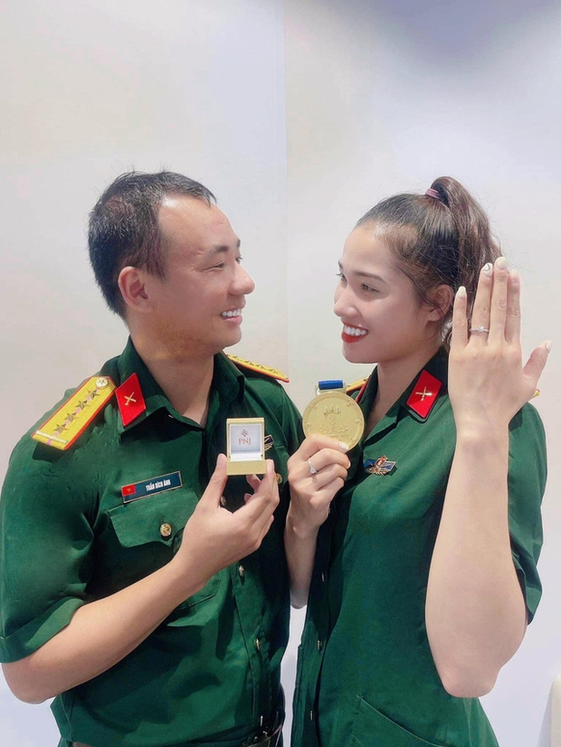 Nữ trung uý xinh đẹp từng hoãn cưới để giành HCV SEA Games tung bộ ảnh cưới ngọt ngào bên chồng quân nhân - Ảnh 7.
