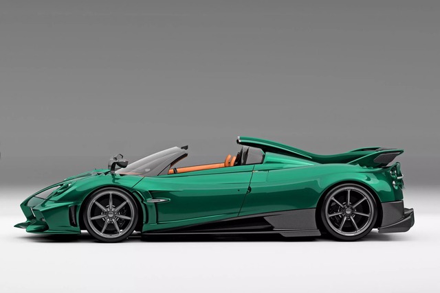 Pagani ra mắt siêu xe mui trần mạnh nhất lịch sử, chỉ 8 suất mua toàn cầu xem có đại gia Việt nào mạnh tay đưa về? - Ảnh 4.