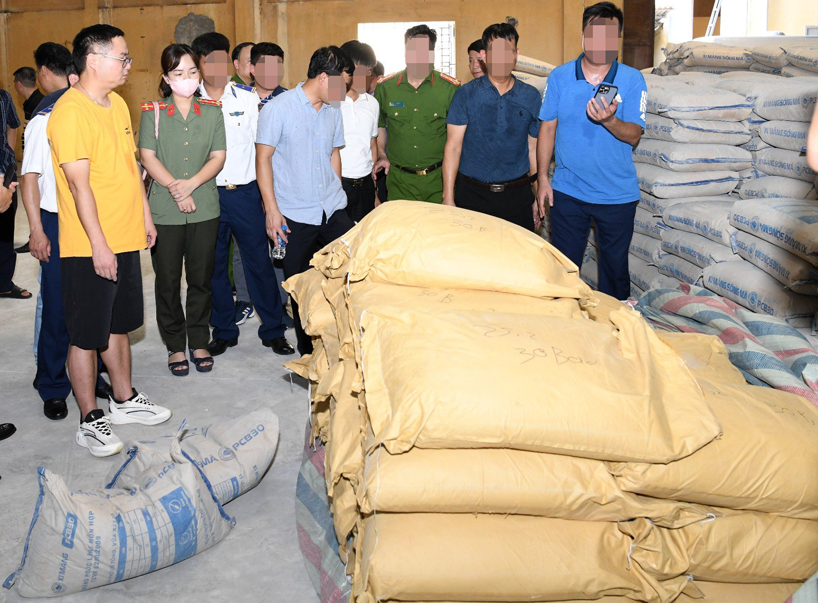 Cục trưởng C04 tiết lộ phép ẩn hiện ma túy chưa từng có của đường dây sản xuất hơn chục tấn ma túy đá - Ảnh 2. Cục trưởng C04 tiết lộ phép ẩn hiện ma túy chưa từng có của đường dây sản xuất hơn chục tấn ma túy đá - Ảnh 2.