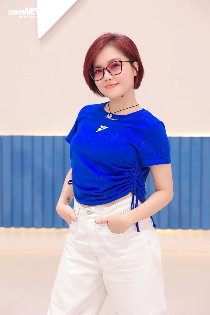 Sau hành động chỉ thẳng mặt Tú Vi ở show Chị đẹp, trưởng nhóm Mắt Ngọc nói gì? - Ảnh 3.