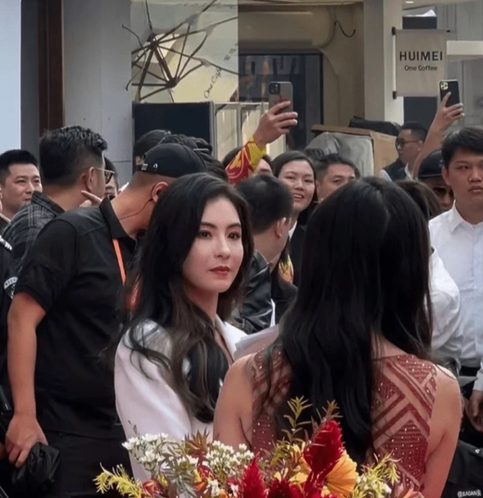 Rộ tin Trương Bá Chi cặp kè và sinh con cho trùm xã hội đen, người trong cuộc phản hồi ra sao? - Ảnh 3.