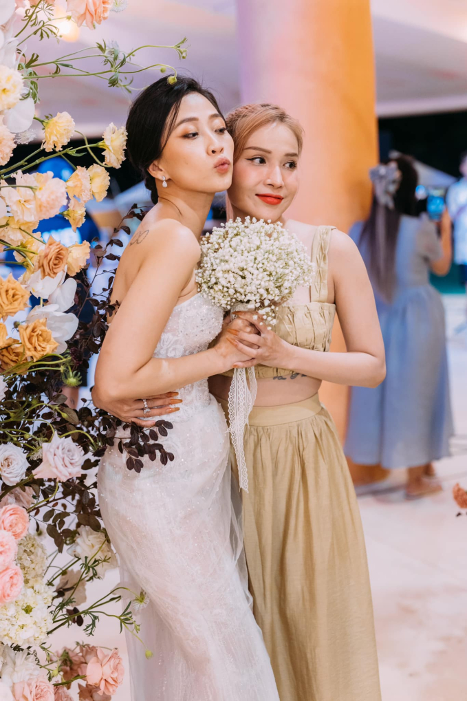 Giữa lúc vướng tin cạch mặt Puka, Khả Như có câu trả lời gây bất ngờ khi được 1 sao nữ Vbiz hỏi Chị ổn không? - Ảnh 1.