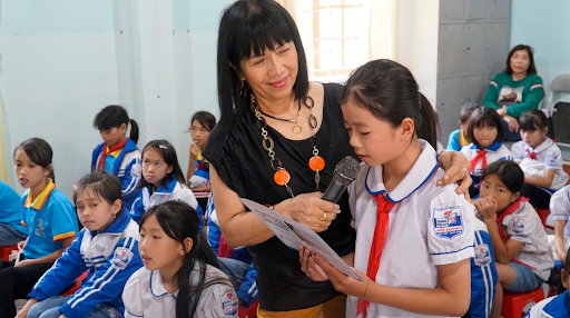 Hiện thực hóa ước mong của hàng trăm ngàn học sinh Việt Nam: Để nhà vệ sinh thực sự vệ sinh - Ảnh 7.