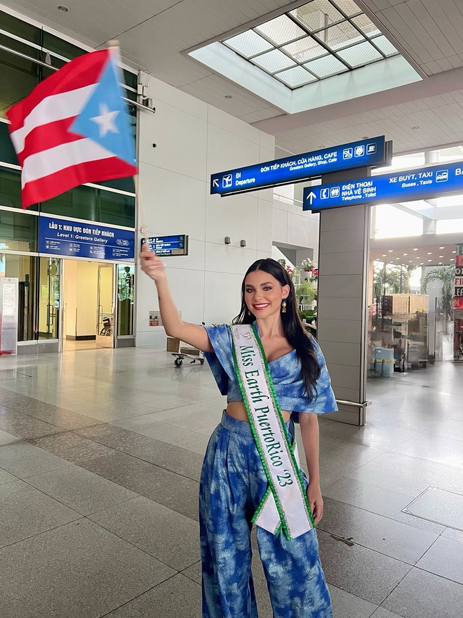 Dàn thí sinh Miss Earth 2023 diện áo dài khi đến Việt Nam  - Ảnh 4.
