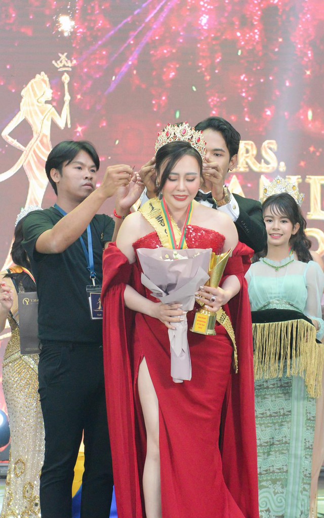 Hoa hậu Phan Kim Oanh được giữ ngôi vị Mrs Grand International thêm 1 năm - Ảnh 3.