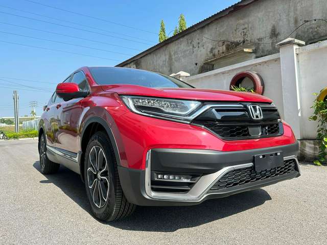 Honda CR-V 2023 giảm giá 165 triệu dọn kho bán đời mới: Bản full option rẻ hơn CX-5 - Ảnh 2.