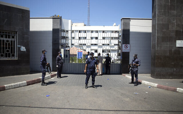 Israel tung bằng chứng Hamas dùng bệnh viện để khủng bố; hơn 4.000 trẻ em bị giết sau 1 tháng xung đột