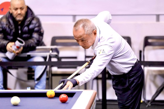 Nỗ lực bất thành của hai cơ thủ U65 Việt Nam ở giải Billiards World Cup Seoul 2023 - Ảnh 1.